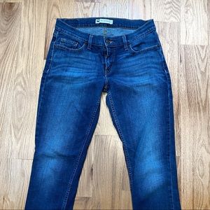 Levi’s 524 “too super low” skinny jeans